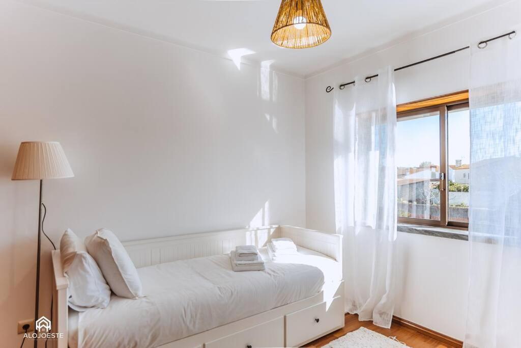 Casa Do Patio - 3 Bedrooms, Ponte Rol トーレス・ヴェドラス エクステリア 写真