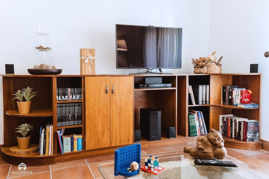 Casa Do Patio - 3 Bedrooms, Ponte Rol トーレス・ヴェドラス エクステリア 写真