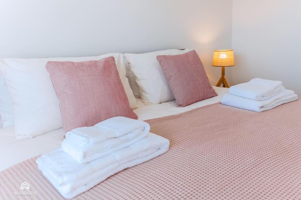 Casa Do Patio - 3 Bedrooms, Ponte Rol トーレス・ヴェドラス エクステリア 写真
